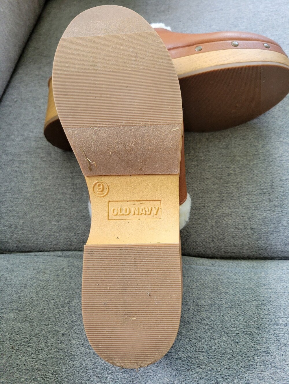 Old Navy Clogs Tan NWOT Size 9 - Picture 7 of 10
